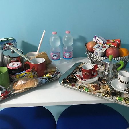 La Casetta Di Ester Ercolano Luaran gambar